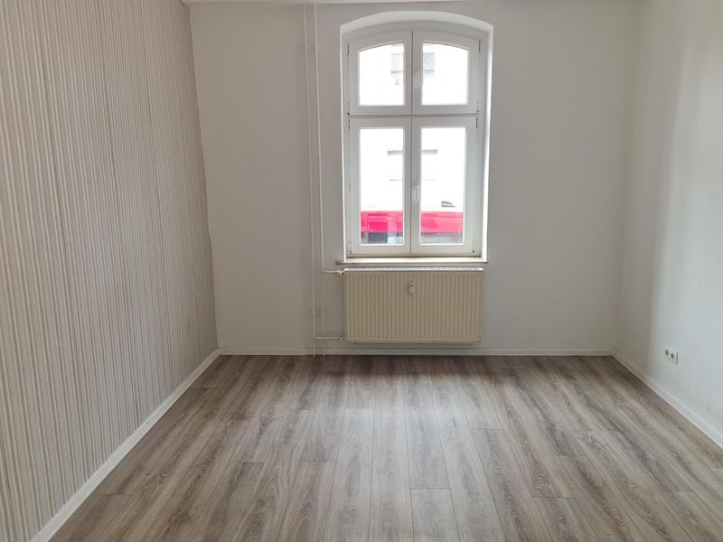 Gepflegte 2-Zimmer-Wohnung im Erdgeschoss zu vermieten! 300 € Wunschgutschein* inklusive!